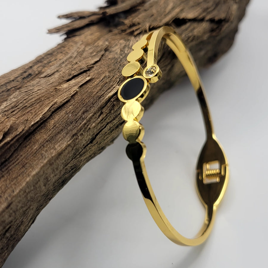 Black And Clear Stone Bracelet